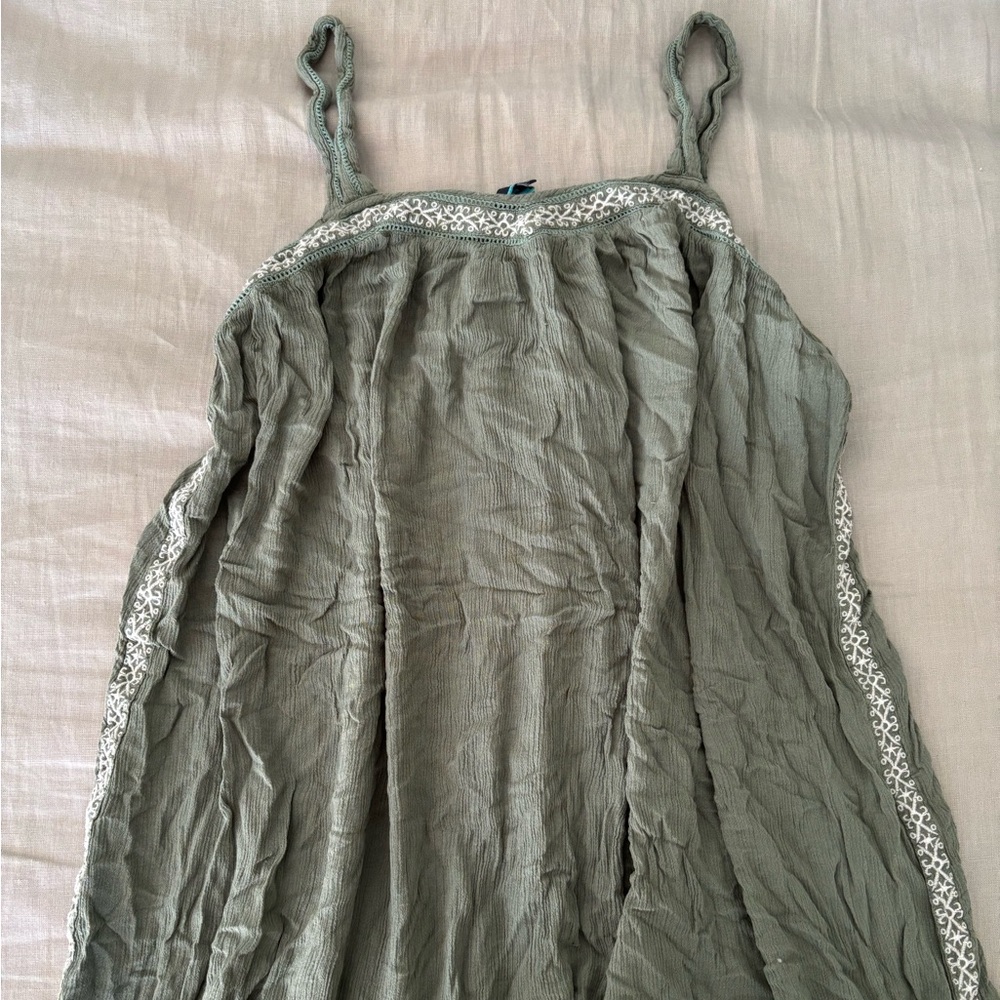Casual green dress